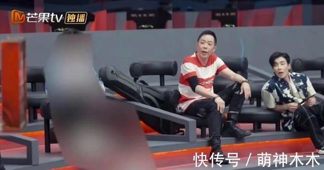 《哥哥》后期連夜給李云迪打碼,馬賽克粗糙,網(wǎng)友調(diào)侃:逐步暴躁