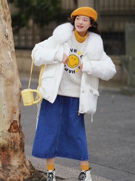 芭比|讲真,羽绒服穿这3种颜色太美了,时髦又保暖,适合黄黑皮