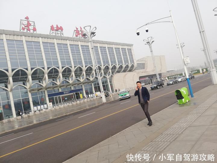 乐山大佛,小时候你让我魂牵梦绕,今天我来了