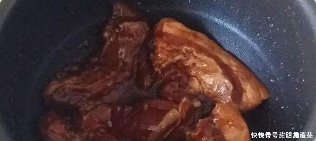 猪肉怎么做好吃吗家里有一个电饭锅,试试这个