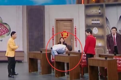 保姆 华晨宇哪来的优越感?仗着有洁癖把丁程鑫当保姆,让对方跪地收拾残渣