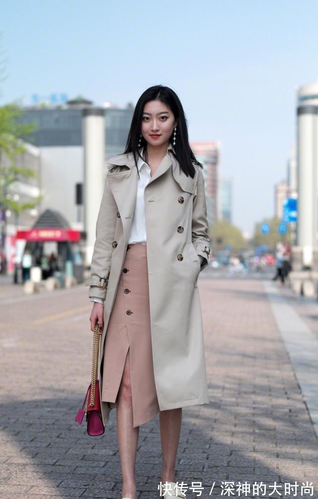 气质 深秋别着急买衣服,优雅女人都穿“裙子+外套”,显气质一绝!