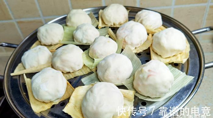冬天的绝佳早餐，蒸一蒸10分钟上桌，营养好消化，老人孩子要多吃
