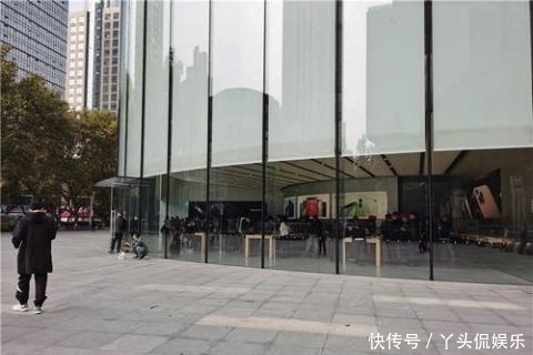 不到一周|iPhone12价格跌疯了？经销商：年年都“破发”，正常！