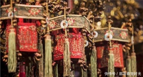 古代|古代花轿内部是啥样豪华程度丝毫不输百万豪车,和电影完全不同