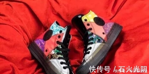 高颜值|“高颜值才是硬招牌”!精选五双潮鞋,“抗扭和支撑很足”!来看看