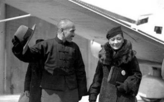 效仿|防止蒋介石外遇,宋美龄想出一个方法,如今很多富婆效仿