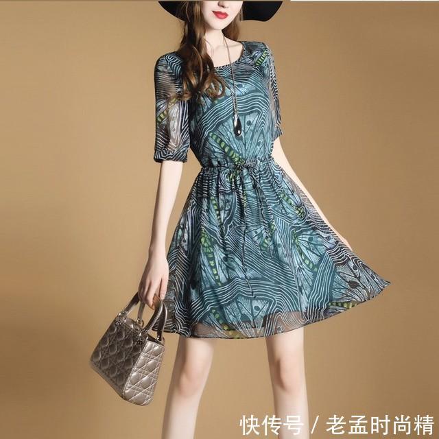 雪纺连衣裙 适合80后女性印花连衣裙,高贵名媛显气质,秀出好身材