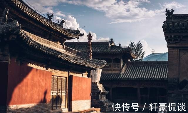 唐文宗|古代官员从三品降到正四品,为何暗暗窃喜?网友:换作是你也高兴