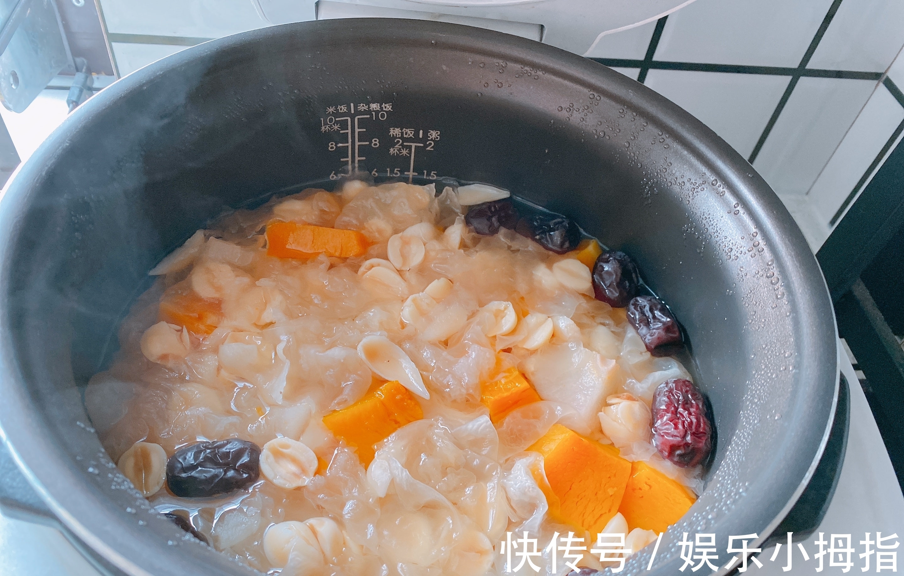莲子芯|入秋后天气干燥,试试“4白1黄”的甜汤,止咳润肺,跟秋燥说拜拜