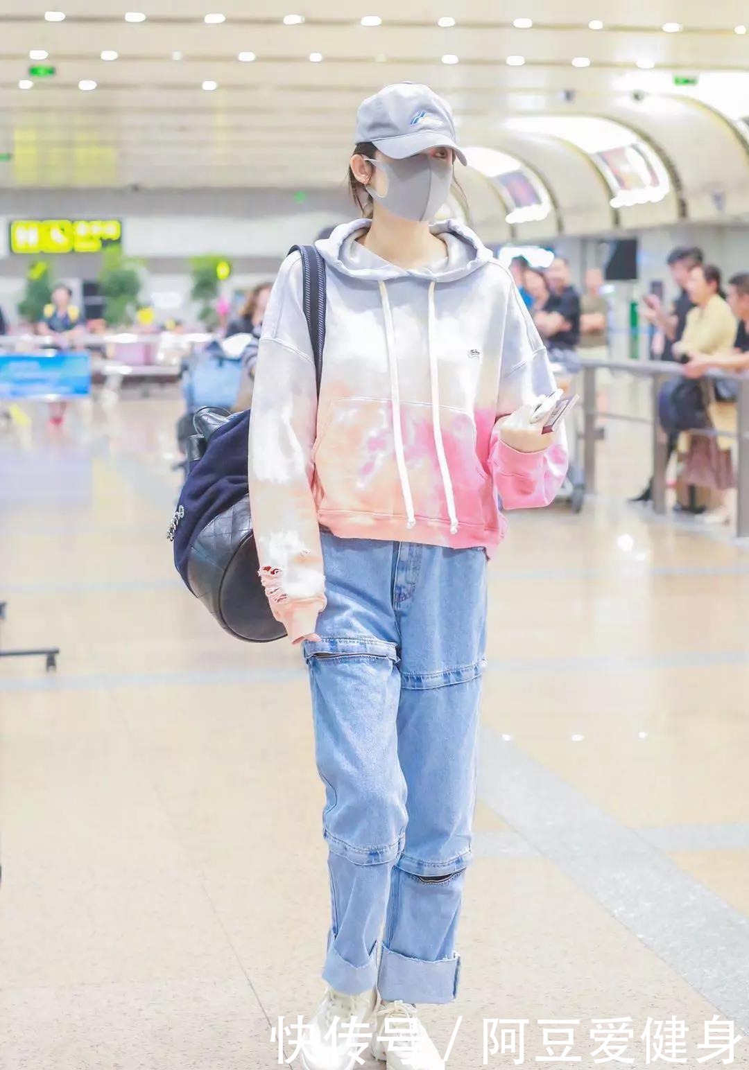 冷热变幻的早秋时节,让这些扎染单品给你带来惊喜,穿出高级感