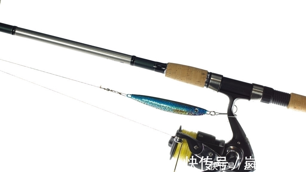 水面|夏季浮钓草鱼新方式,比钓鱼更容易钓获草鱼,装备非常简单