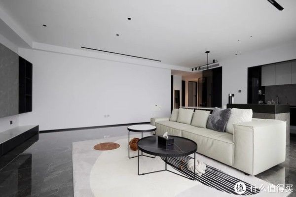 卫浴|绝！5口之家0杂物，只靠1扇门实现卫浴三分离