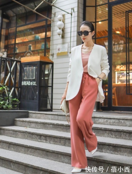 半身裙|奔三奔四的女人，穿西装要懂得这3个法则，人人都夸你优雅又得体