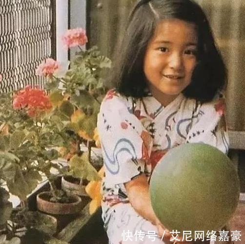 崇拜|多次被评为最美王妃的她,也是皇室的“金丝雀”,深受崇拜与非议