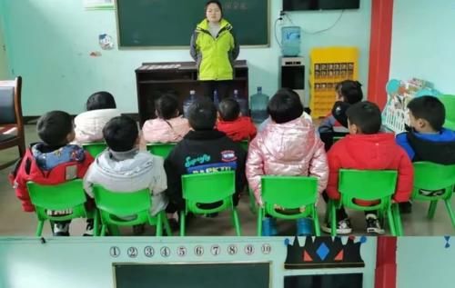 用心呵护，用爱陪伴—上天梯实验幼儿园开学啦