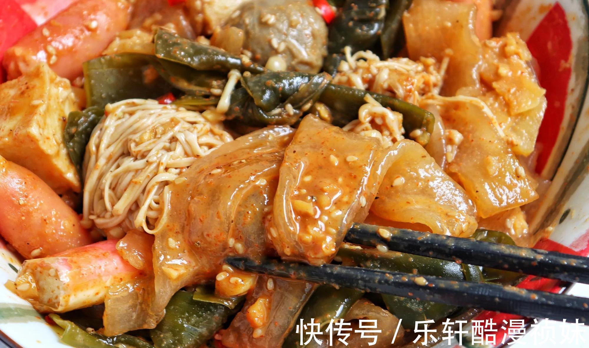 麻酱汁|立秋后,天热没食欲,试试这道懒人美食,一煮一拌,比火锅还过瘾