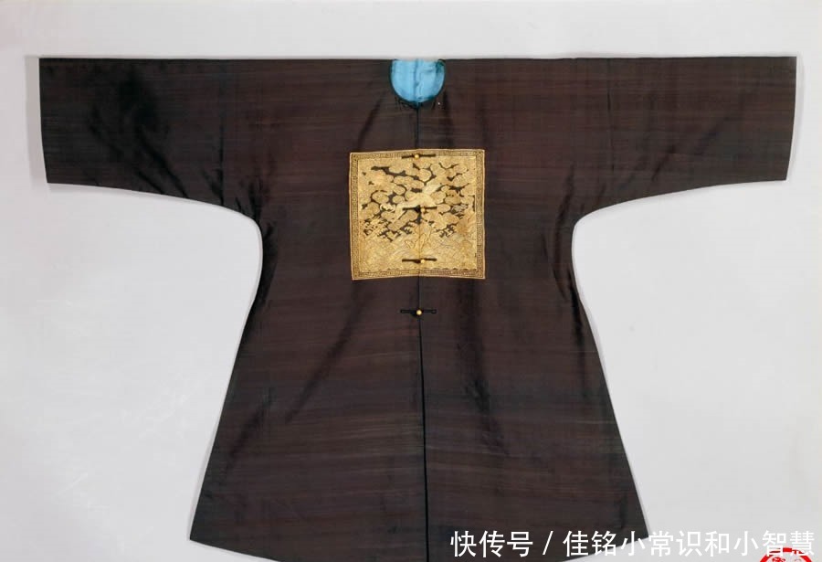高低|高清照片清朝文官品级高低就看官服上这块“补丁”,命妇也有