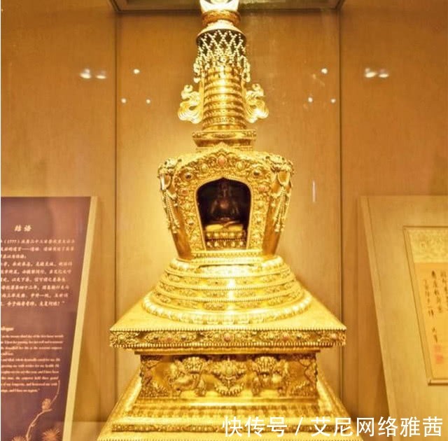 发丝|大清三百年，只有这个女人享尽了荣华富贵，死后还留下了一缕发丝