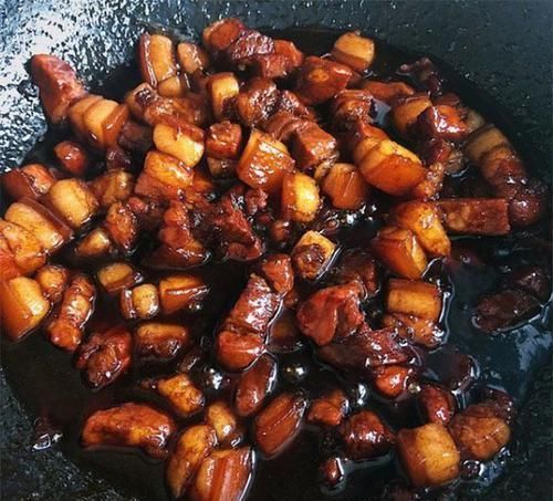 嘌呤含量|尿酸高的人能不能吃肉,该4种吃法,痛风患者也可一饱口福