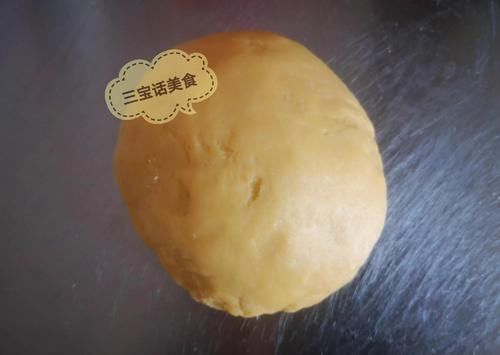 6两面粉，4个鸡蛋，不加一滴水，喜庆小饼这样做，比蛋糕还要香