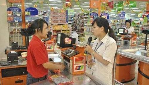 监控|6岁儿子花50元只买了1袋盐,宝妈找上门不满质问,售货员:看监控