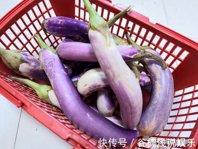 腊肉|夏天,我家就爱这蒸菜,不油炸不爆炒,入锅一蒸就完事,特省事