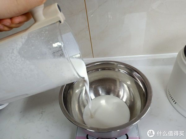 原来米糕这么简单！1杯牛奶2杯米，一拌一蒸就搞定，好吃到停不下