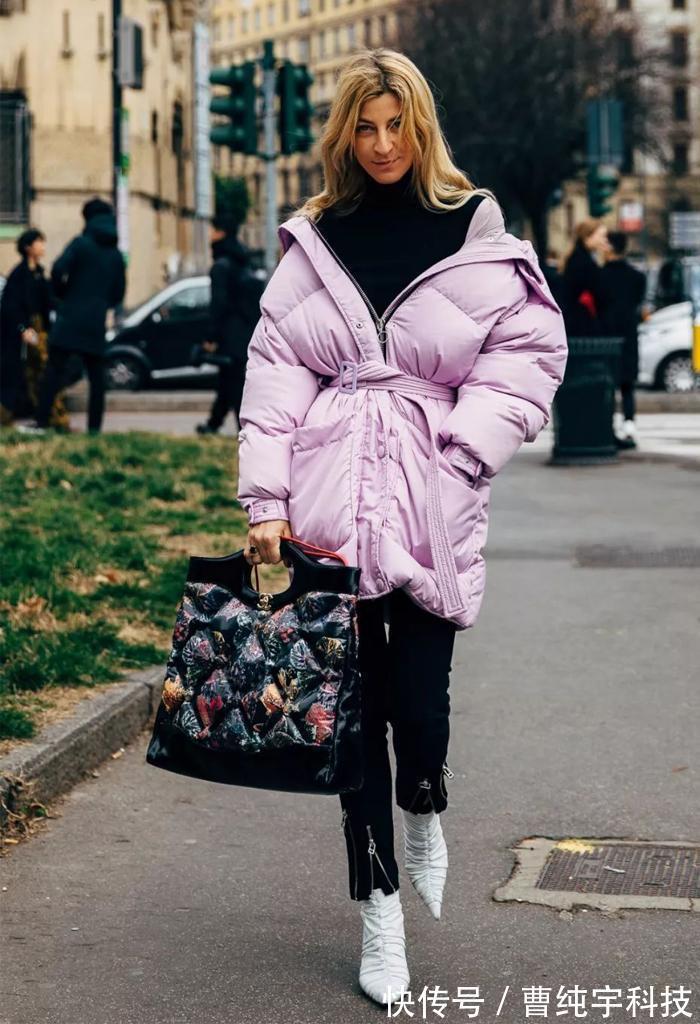 攻略 羽绒服怎么穿才不显土请收下这份穿搭攻略!轻松穿出温度与风度