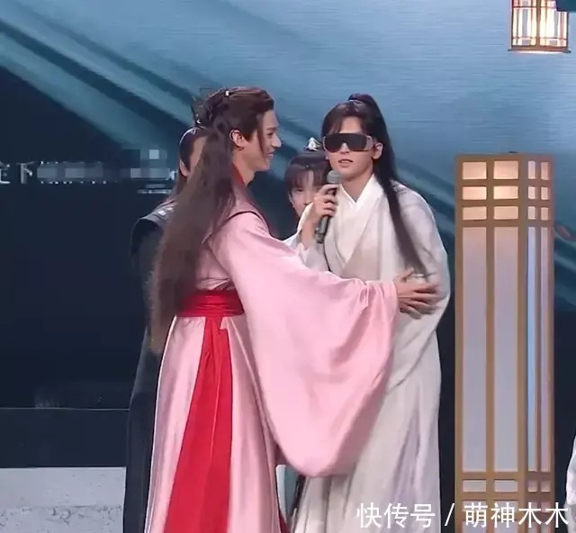 《山河令》演唱会槽点多:全员走音,炒CP过头,演员现场说脏话