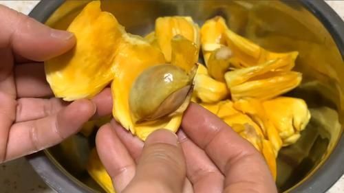 天冷了,吃板栗吃红薯不如吃它,简单一煮比肉香,不懂吃可惜了