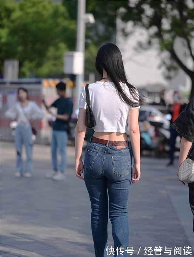 搭配 夏初时节牛仔裤怎么搭配,才能不落俗套,才会穿出时尚美!