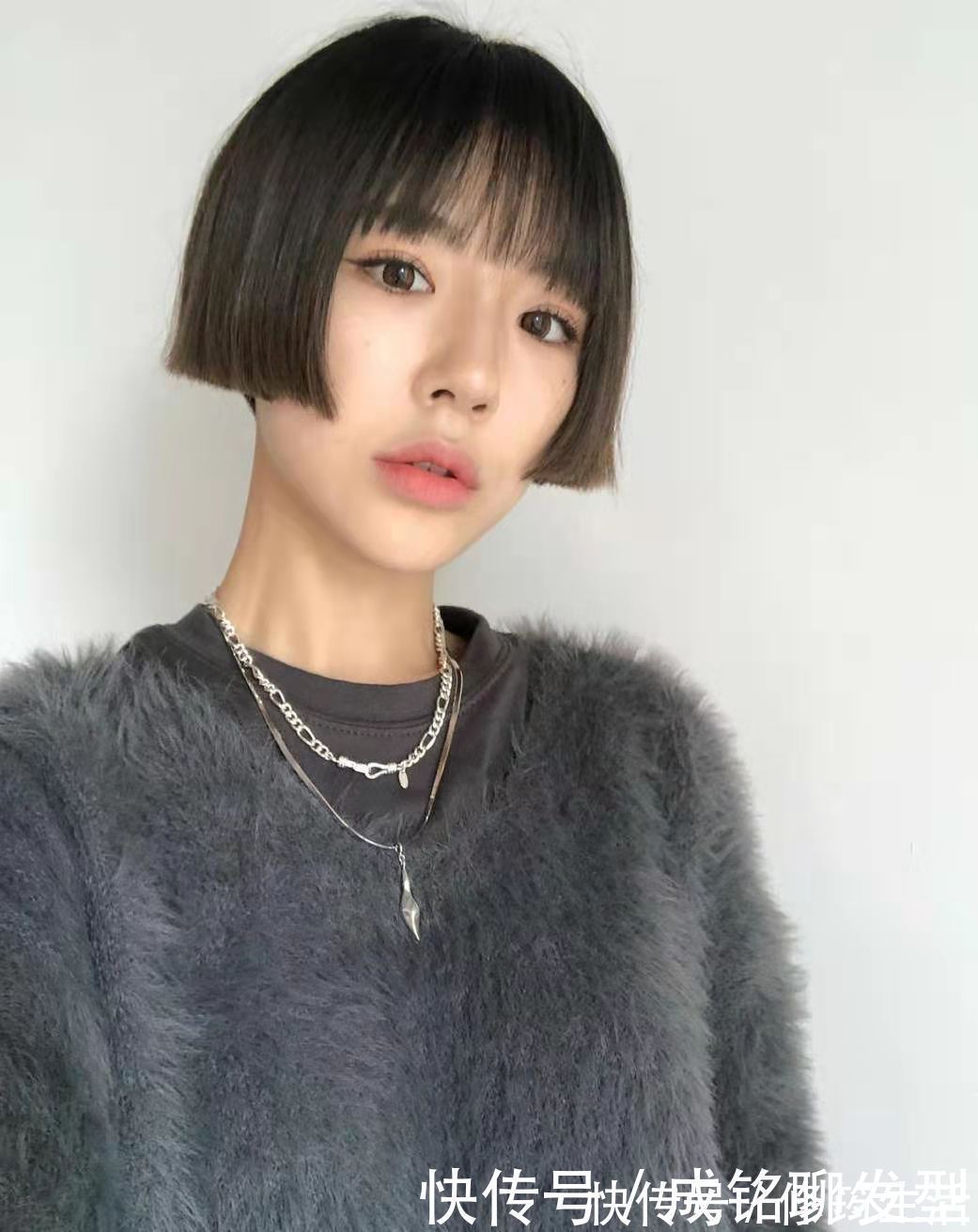 女生|圆脸女生千万别剪齐嘴短发，尽管显脸瘦也很时尚，不适合也是白搭