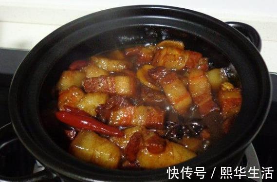 大葱段|红烧肉怎么做才好吃？分享传统老做法，肉软烂入味，香气扑鼻