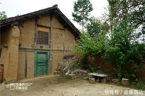 草甸|秦岭深山里的大户人家，有花有房还有冲水厕所，现如今已人去楼空