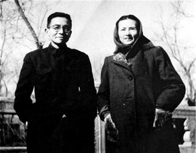 中国建筑史$林徽因病重,梁思成每日在床边照顾,后娶二妻林洙,却拿来当保姆