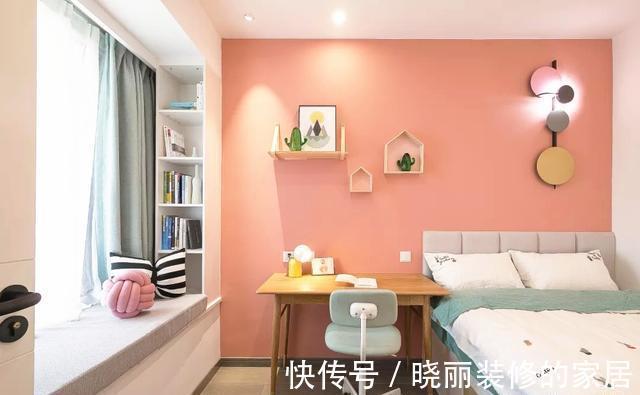 收纳柜|被她家的76㎡新房惊艳了,电视墙改造成收纳柜,走廊砌吧台藏冰箱