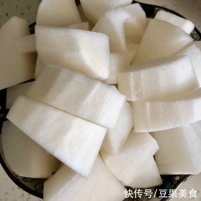 大厨|秒杀餐厅大厨，正宗酱焖萝卜自己在家做