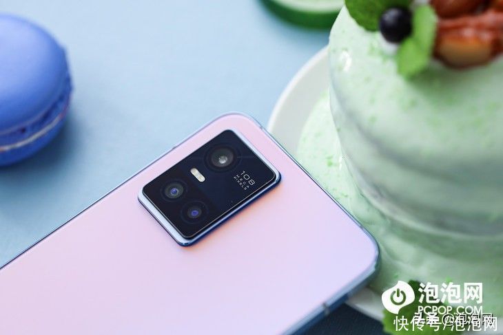 美颜|vivo S10 Pro评测：自然柔光人像自拍有啥不同？