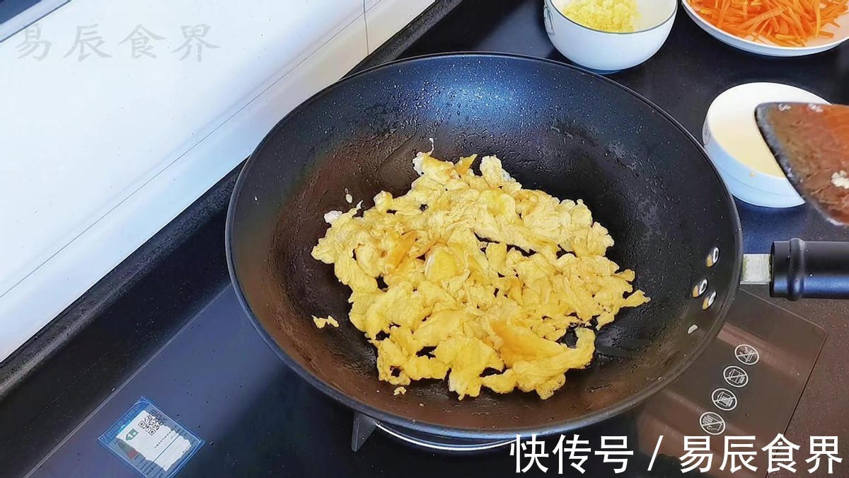 一日三餐|包菜搭配细粉丝,简直是绝配,口感细腻滑口,有点香