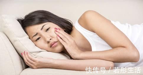 无花果干|女人来“大姨妈”时，不妨吃点它，抑菌排毒，子宫慢慢变干净