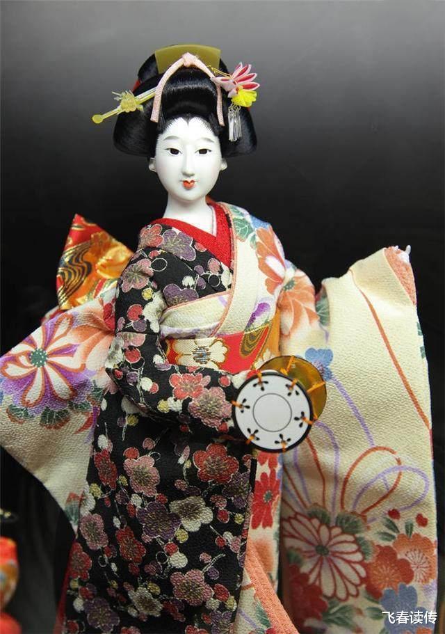 日本女人化妆，为啥弄那么恐怖的白脸