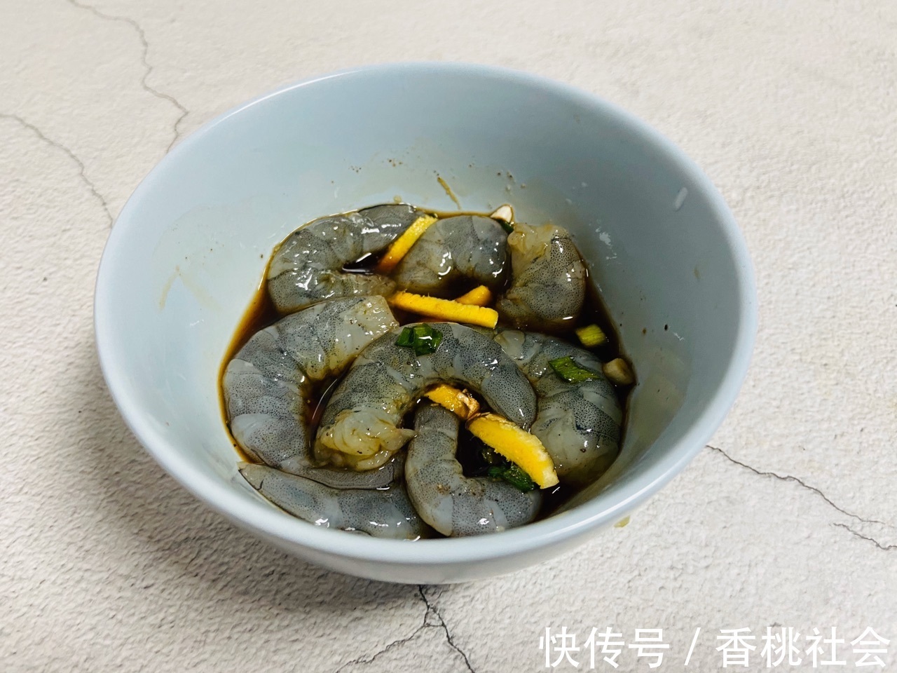 大虾|蔬菜虾仁粥，美味健康，简单好做