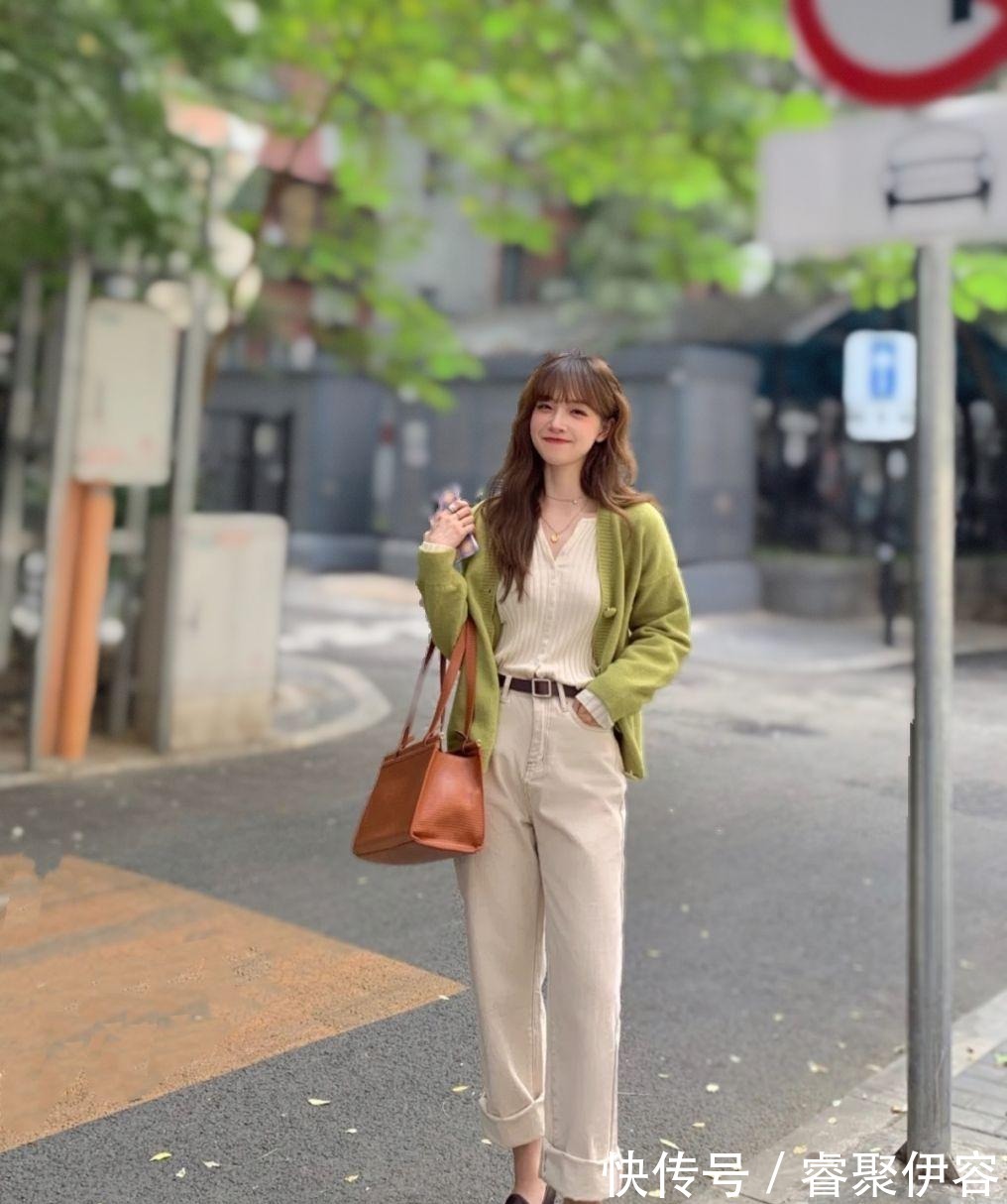 v领|奶奶衫,才是女人该有的秋装!搭配这3种下装,美的高级优雅