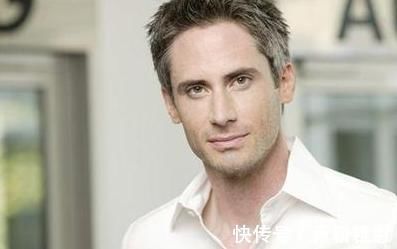 男性|男人开始衰老时,身体多半会出现3个表现,早知早受益!