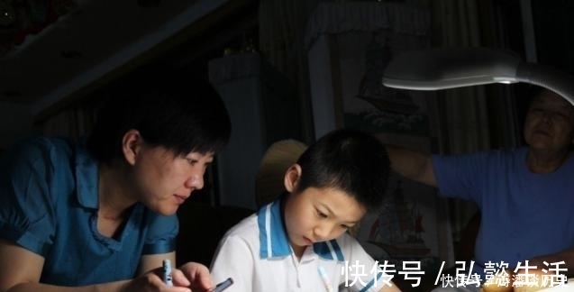 阿水|越是无能的妈妈,身上有这几个特征却不自知,孩子也难有出息