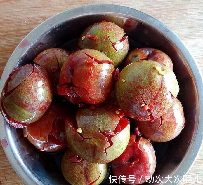 这种水果上市了，让你的皮肤又嫩又红