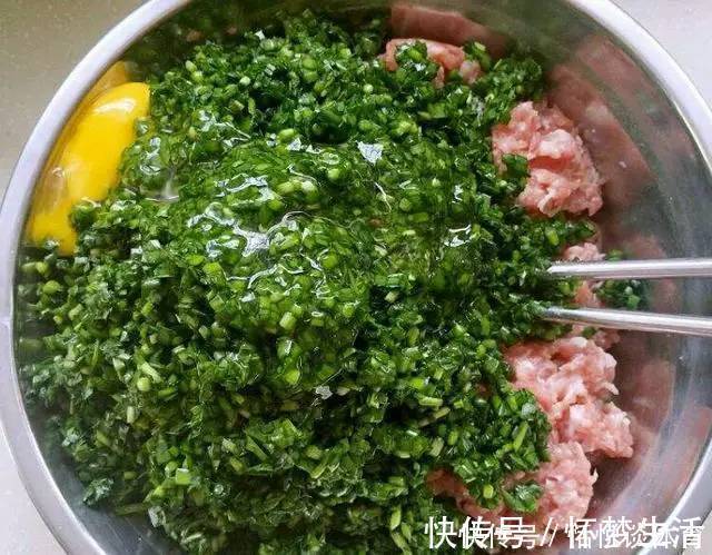 韭菜|调韭菜馅,10个人7个错,多加这一步,韭菜又绿又脆不出水,真香