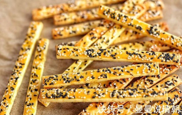 早餐饼新吃法,不放面粉,外焦里嫩,香甜可口,一出锅连吃3个