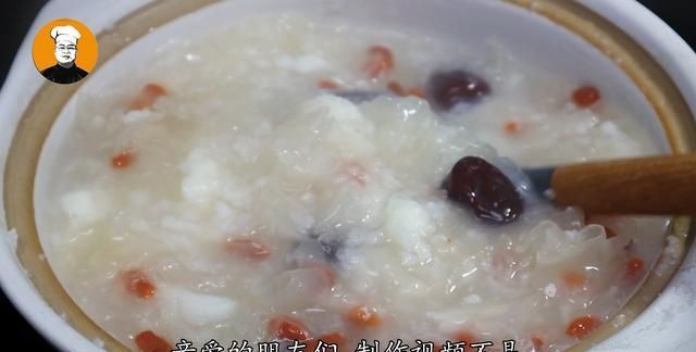 入冬后多吃银耳和山药，教你养生做法，美容养颜佳品，软糯又好喝